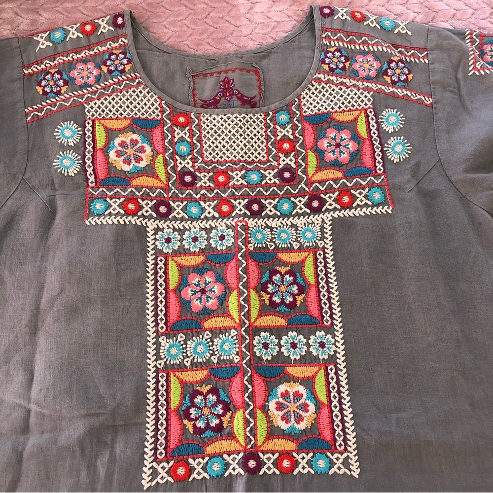 SOLD Johnny Was JW Los Angeles Floral Embroidered 100% Linen Shift Tunic Dress - Picture 5 of 10